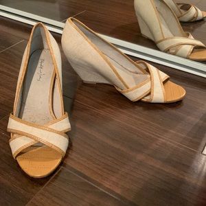 Elizabeth and James woven cloth peep toe wedges. Great condition!
